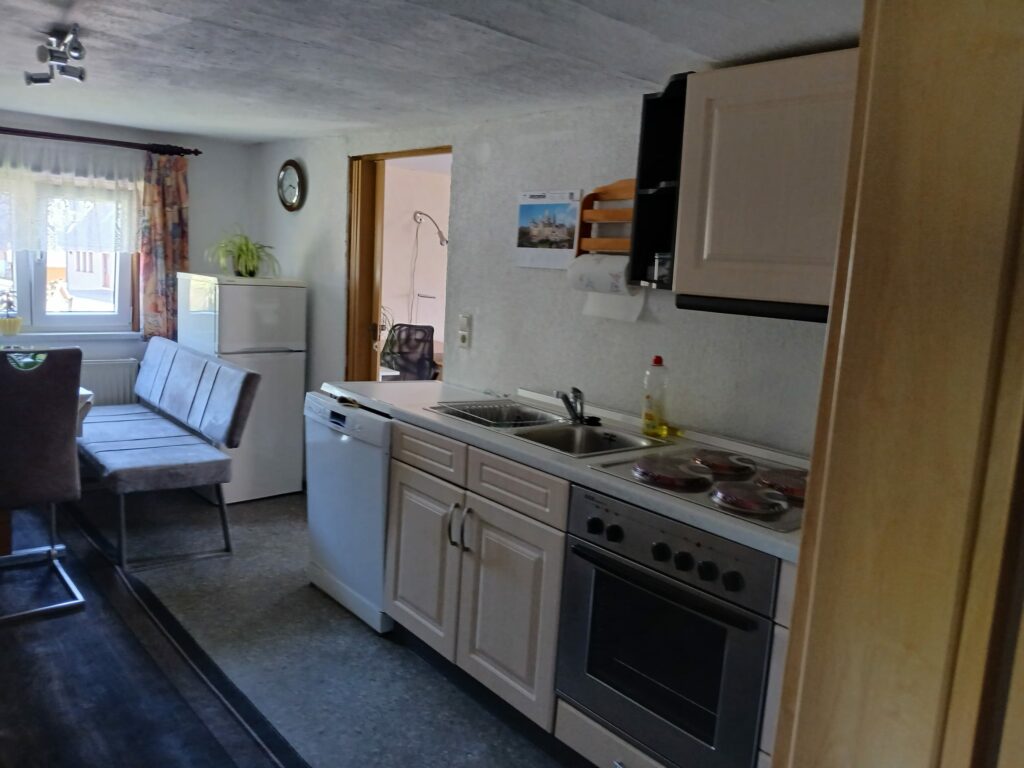 Ferienwohnung "Sommerfrische Lindenhaus" Familie Hänel 3
