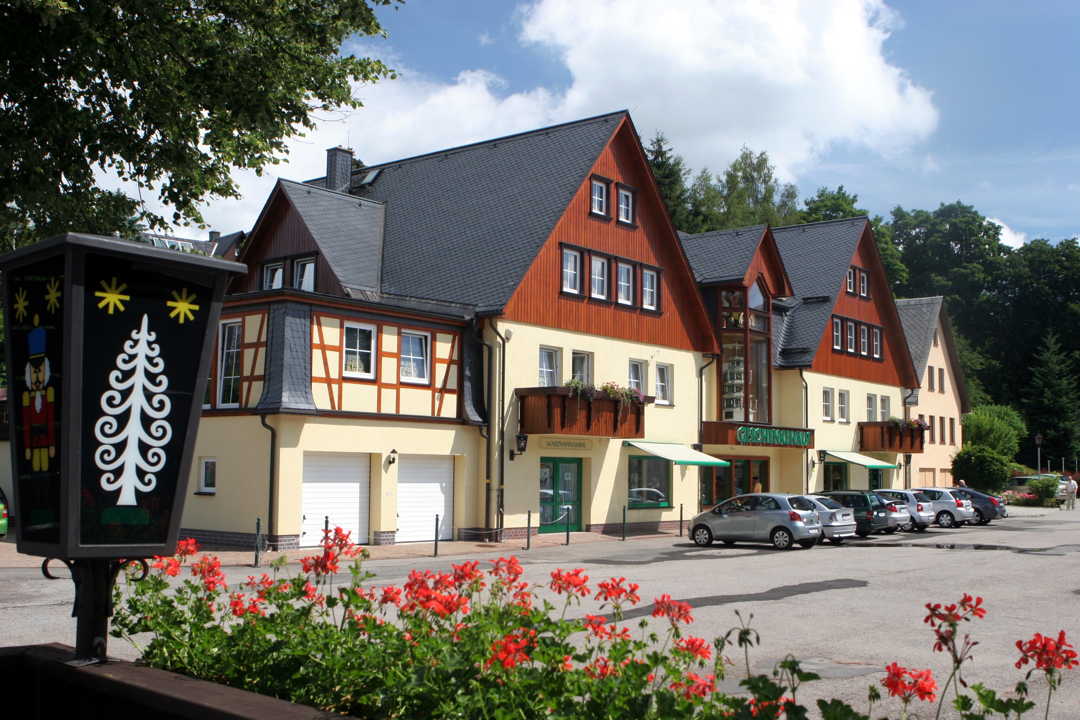 Geschenkehaus Seiffen –originale Erzgebirgische Volkskunst & Geschenkideen