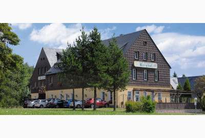 Hotel Ansicht terrassekl Gästefragebogen 2