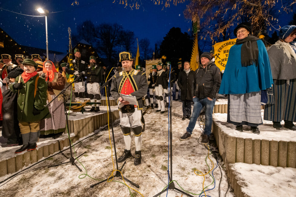 Große Bergparade mit 400 Trachtenträgern 3