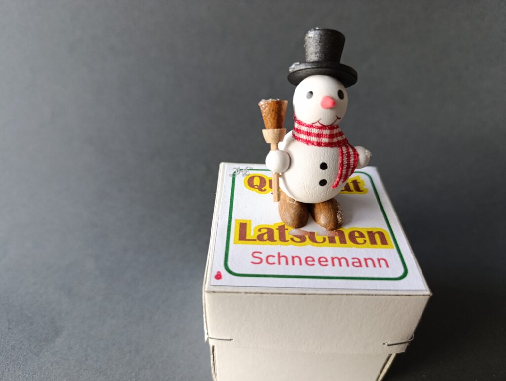 Quadratlatschen Schneemann 1