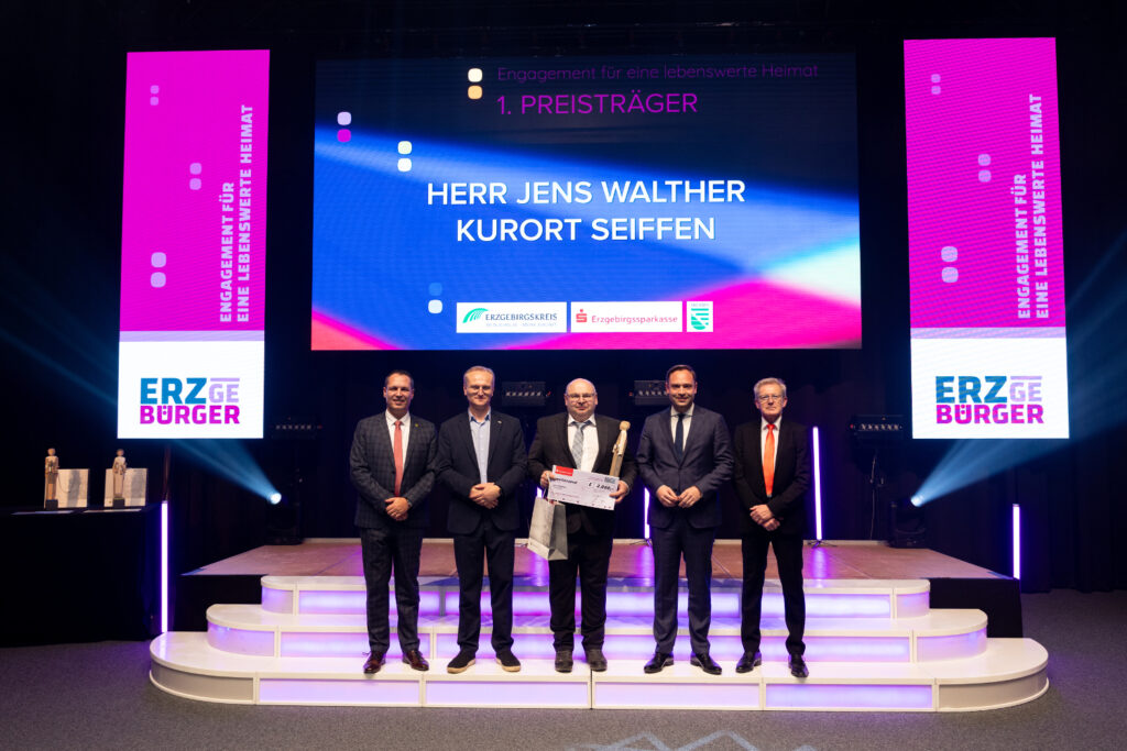 Liebe Mitbürgerinnen und Mitbürger 2 Liebe Mitbürgerinnen und Mitbürger 2