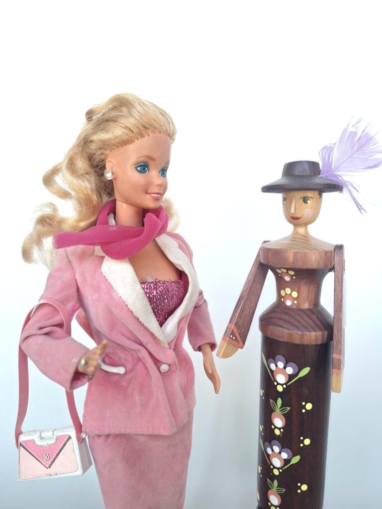 Sonderausstellung "Modepuppe - Klapperpuppe | Zwischen Alltag und Glamour"